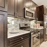 KENSINGTON Place condo, A 3-bedroom loft