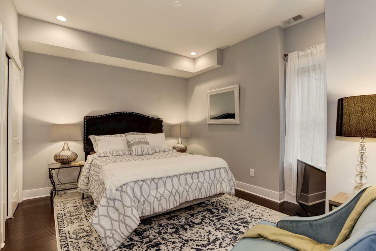 Kensington Place Condo, A 3-bedroom Loft * Washington