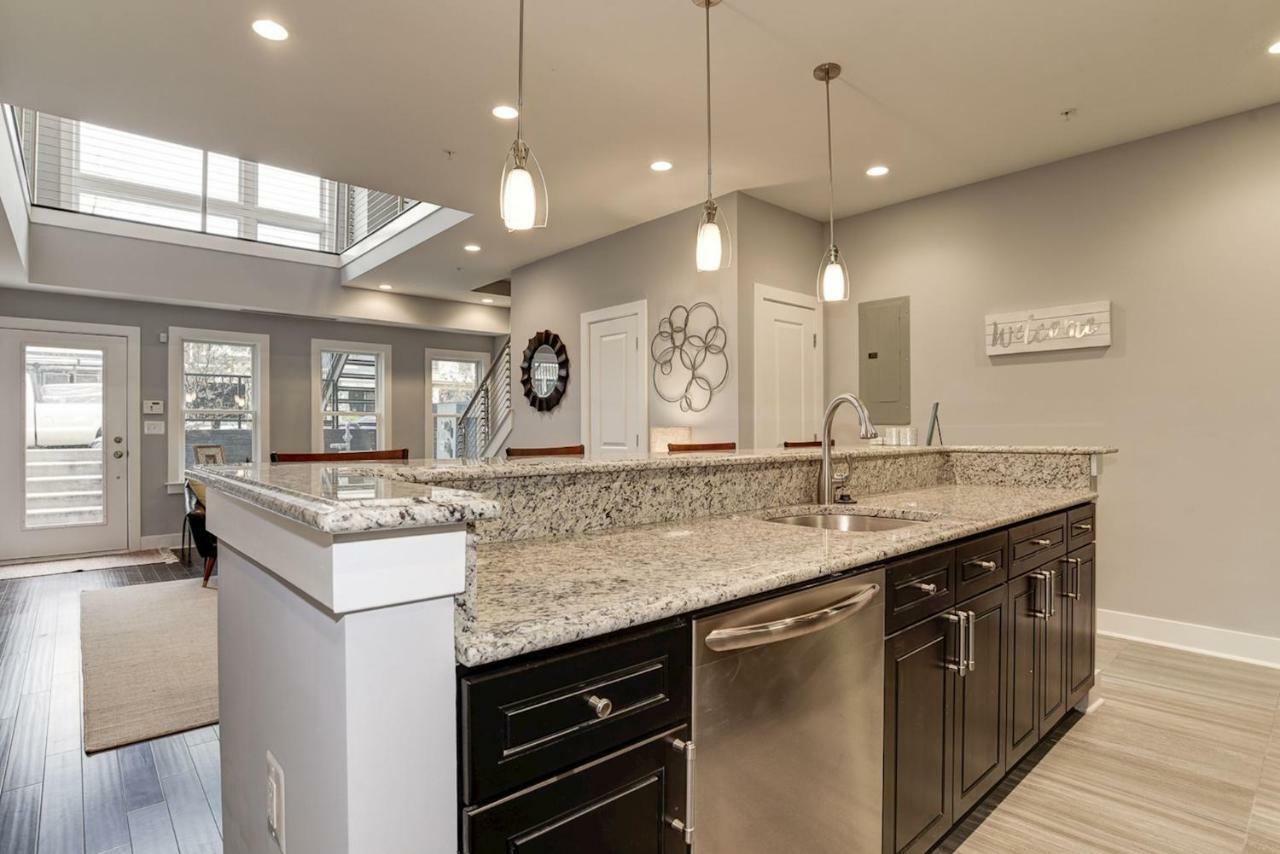 Kensington Place Condo, A 3-bedroom Loft Holiday home *